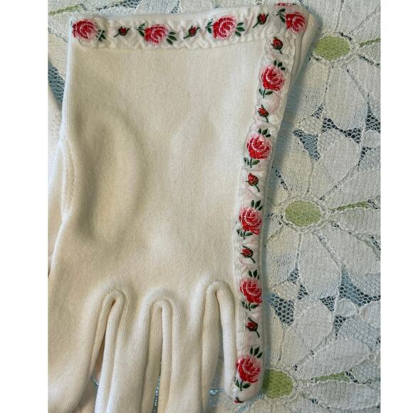 Vintage Nolan Children’s Wht Gloves Embroidered Roses, 3-5t, USA - Picture 6 of 6